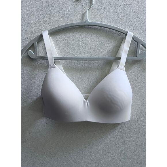 New Maunces Wire Free Cream Bra Women's Size 32B - Picture 1 of 5